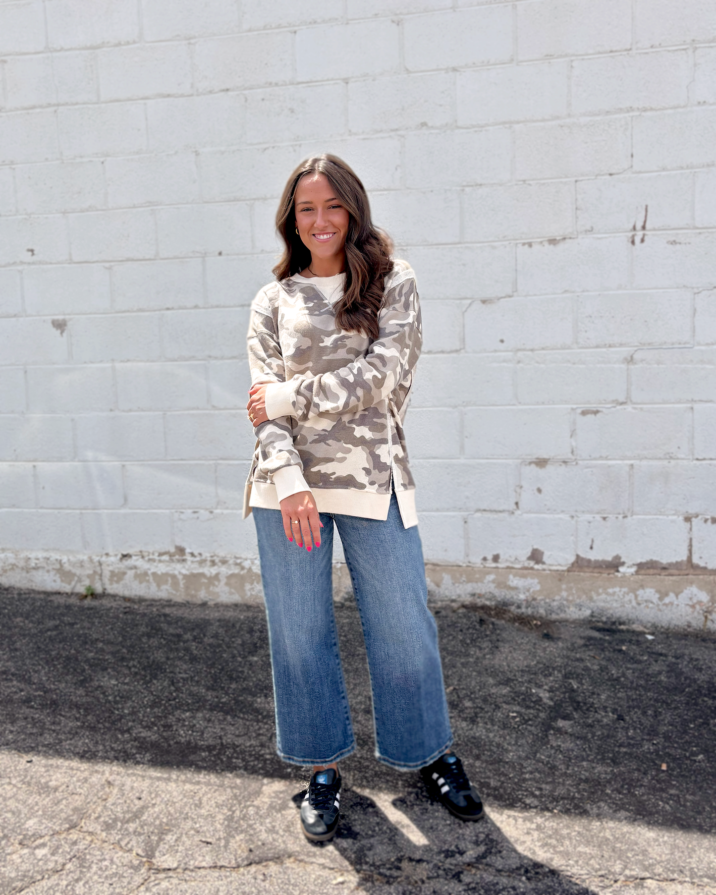 Camo print sweater with ivory trim