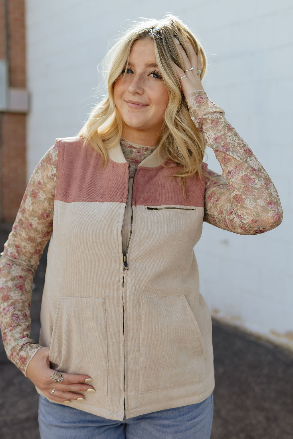 two toned puffer vest made of light corduroy and patterned lining