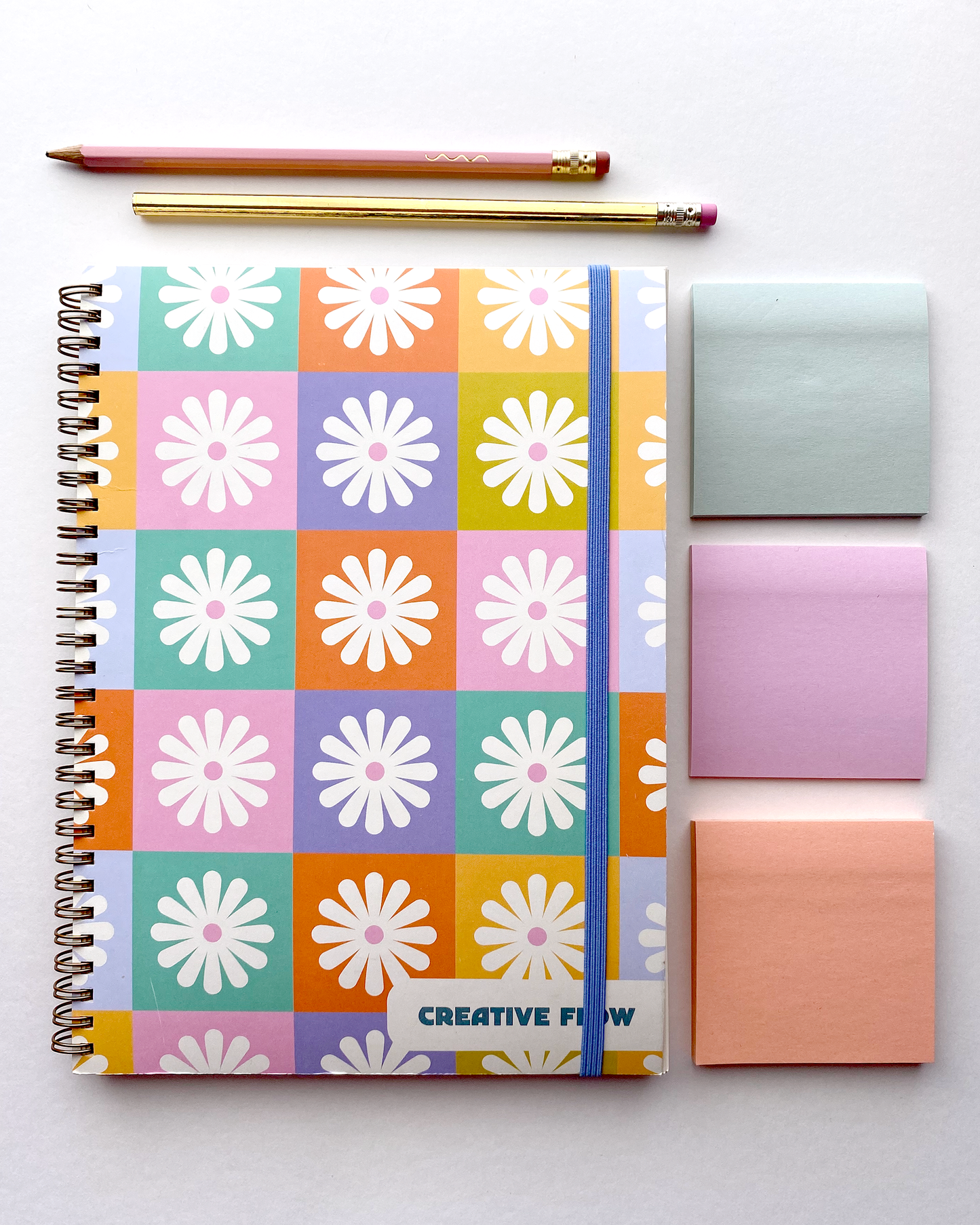 Undated creative planner that is focused on helping you achieve your creative goals.