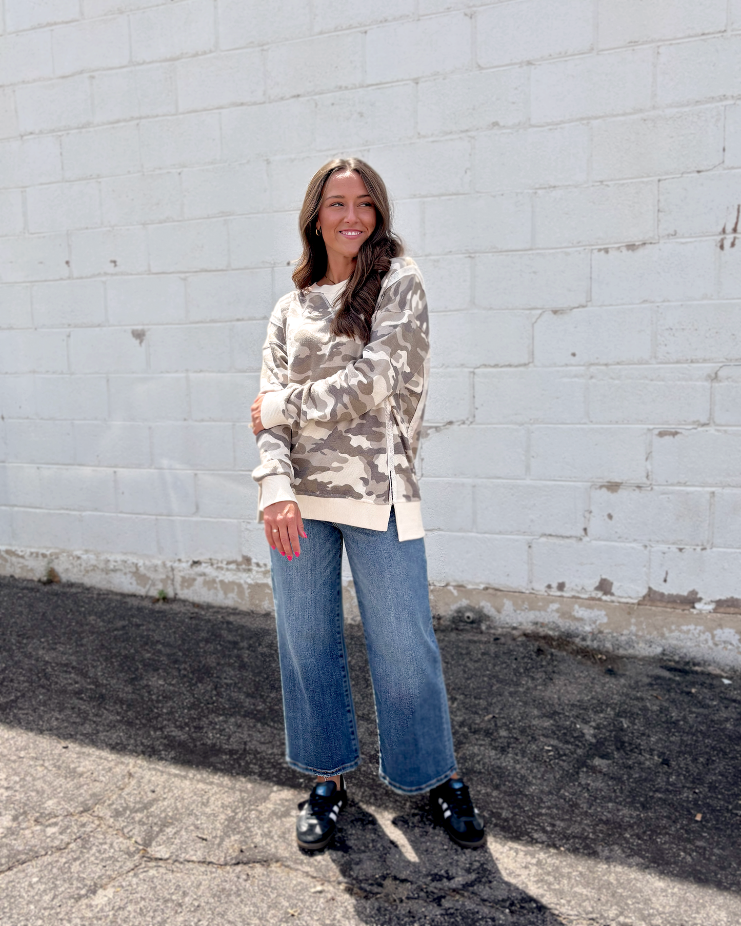 Camo print sweater with ivory trim