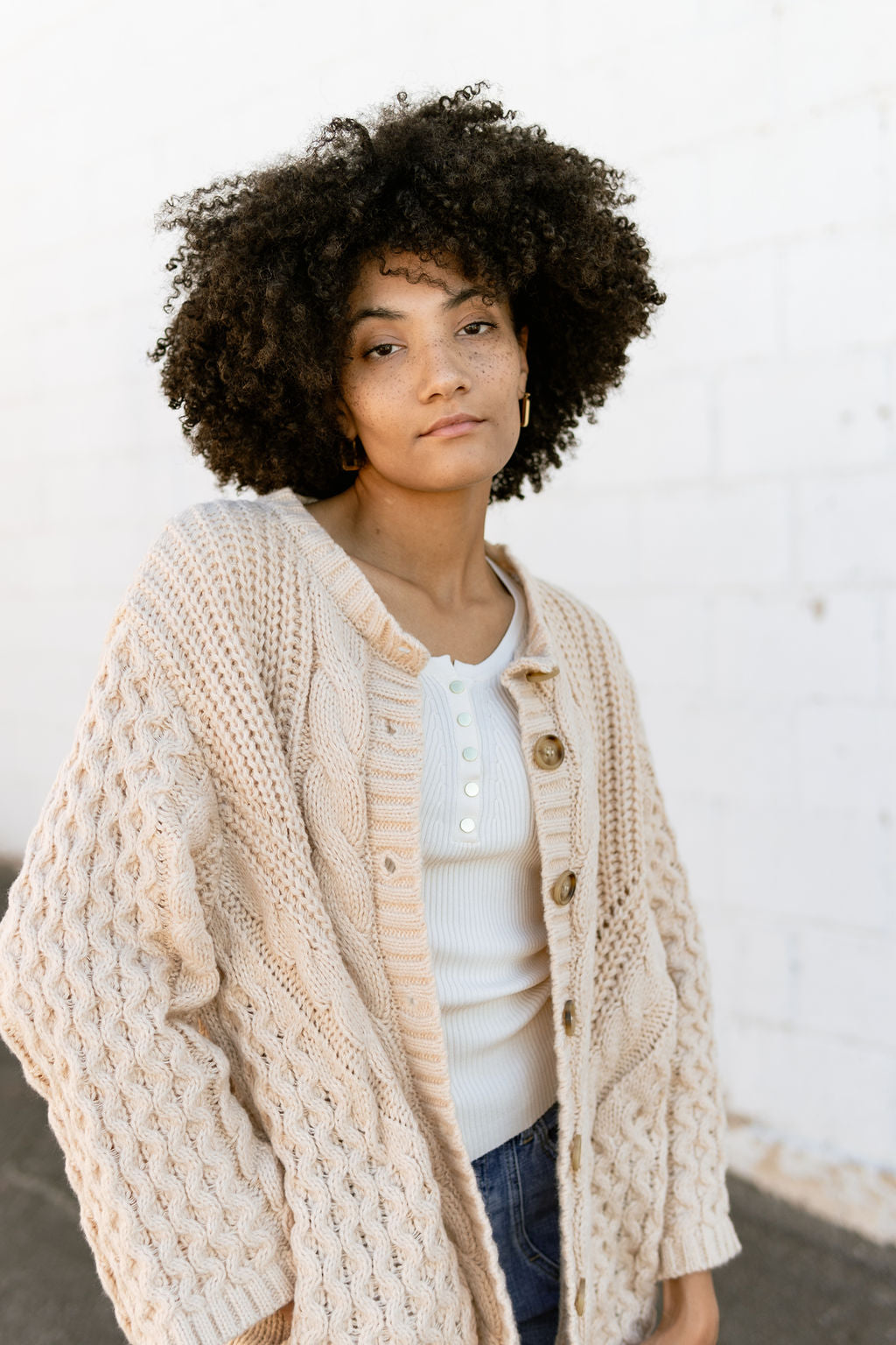 collared knit cardigan with detachable fur collar