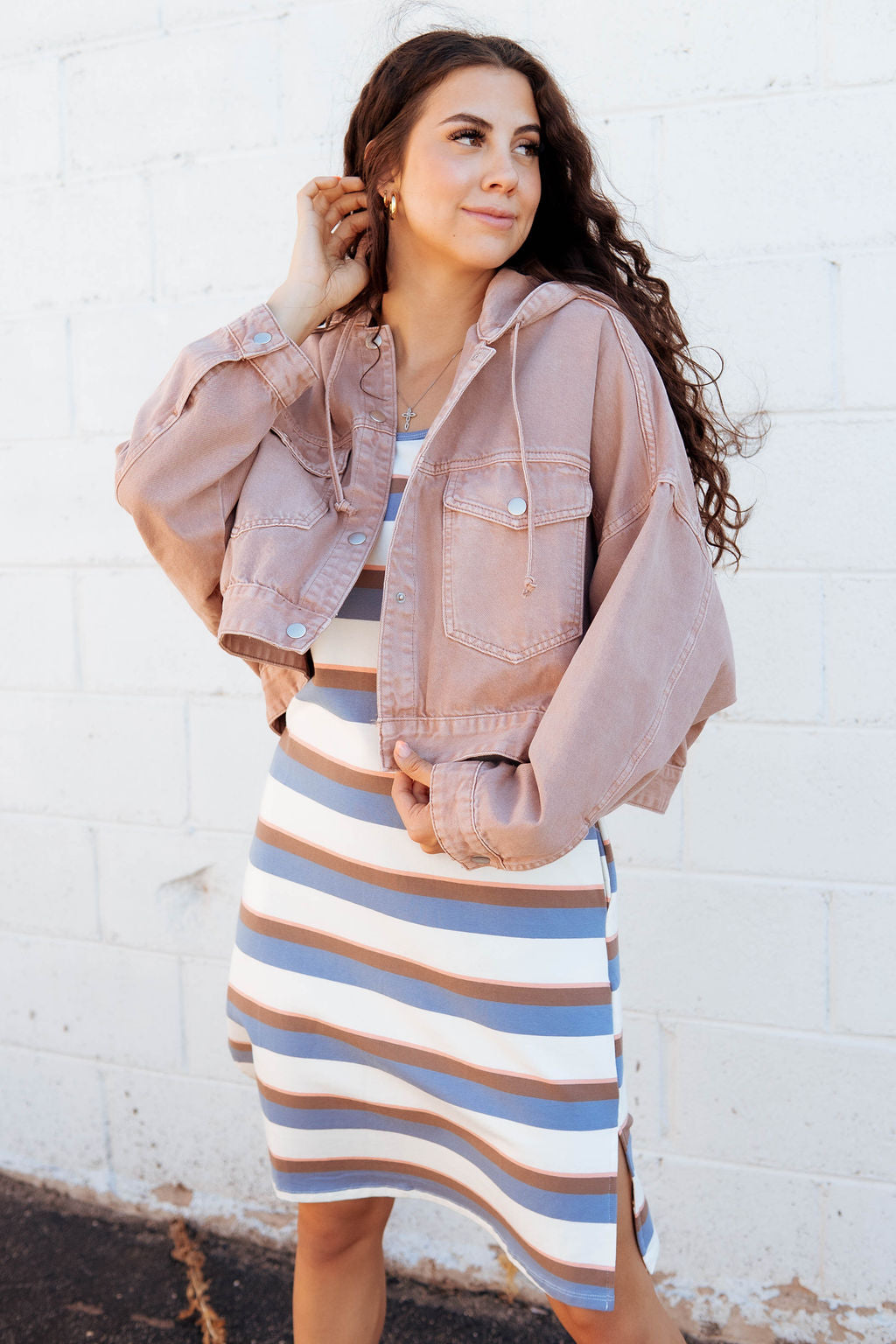 Oversized boyfriend jacket perfect for fall in a dusty pink color