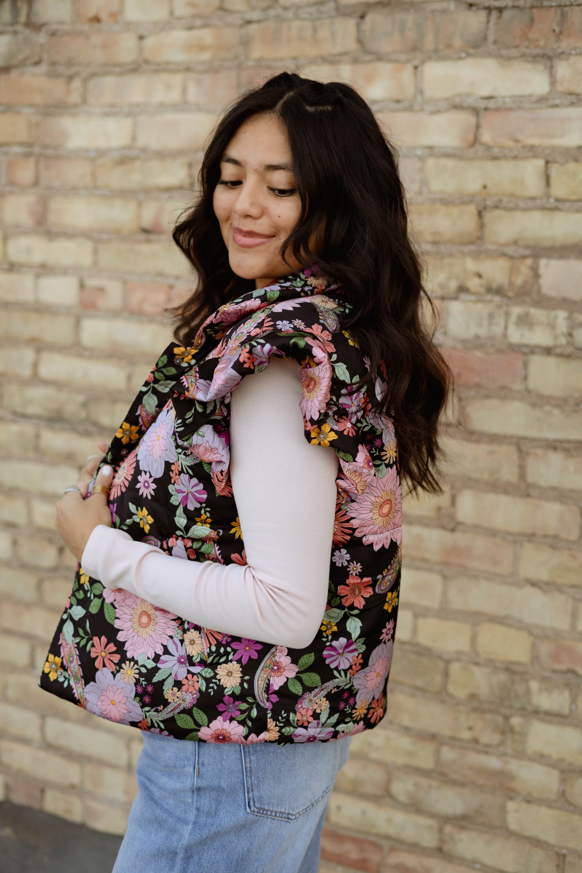 puffy floral vest with ruffle sleeve