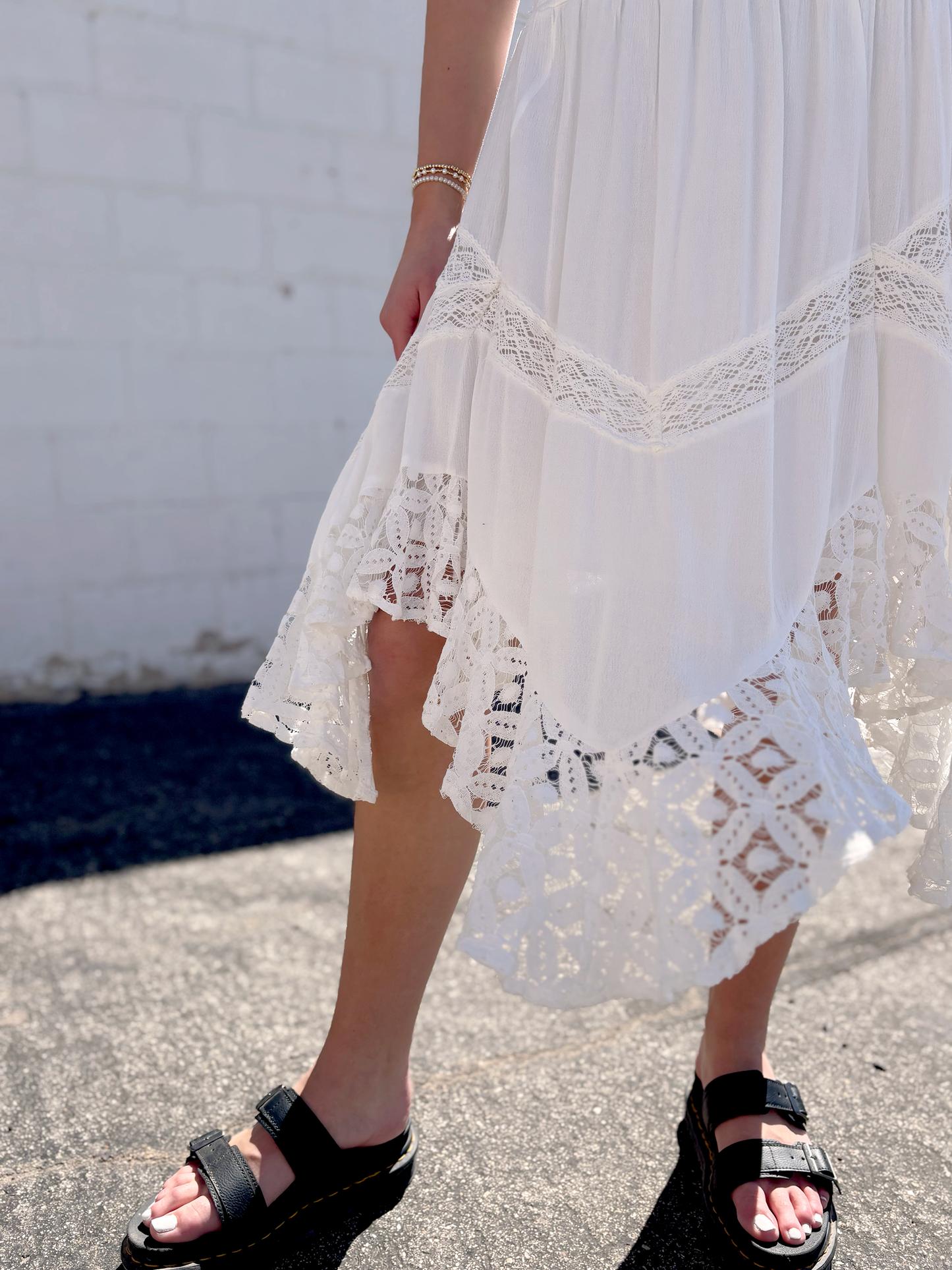 White lace skirt with stretchy waistband