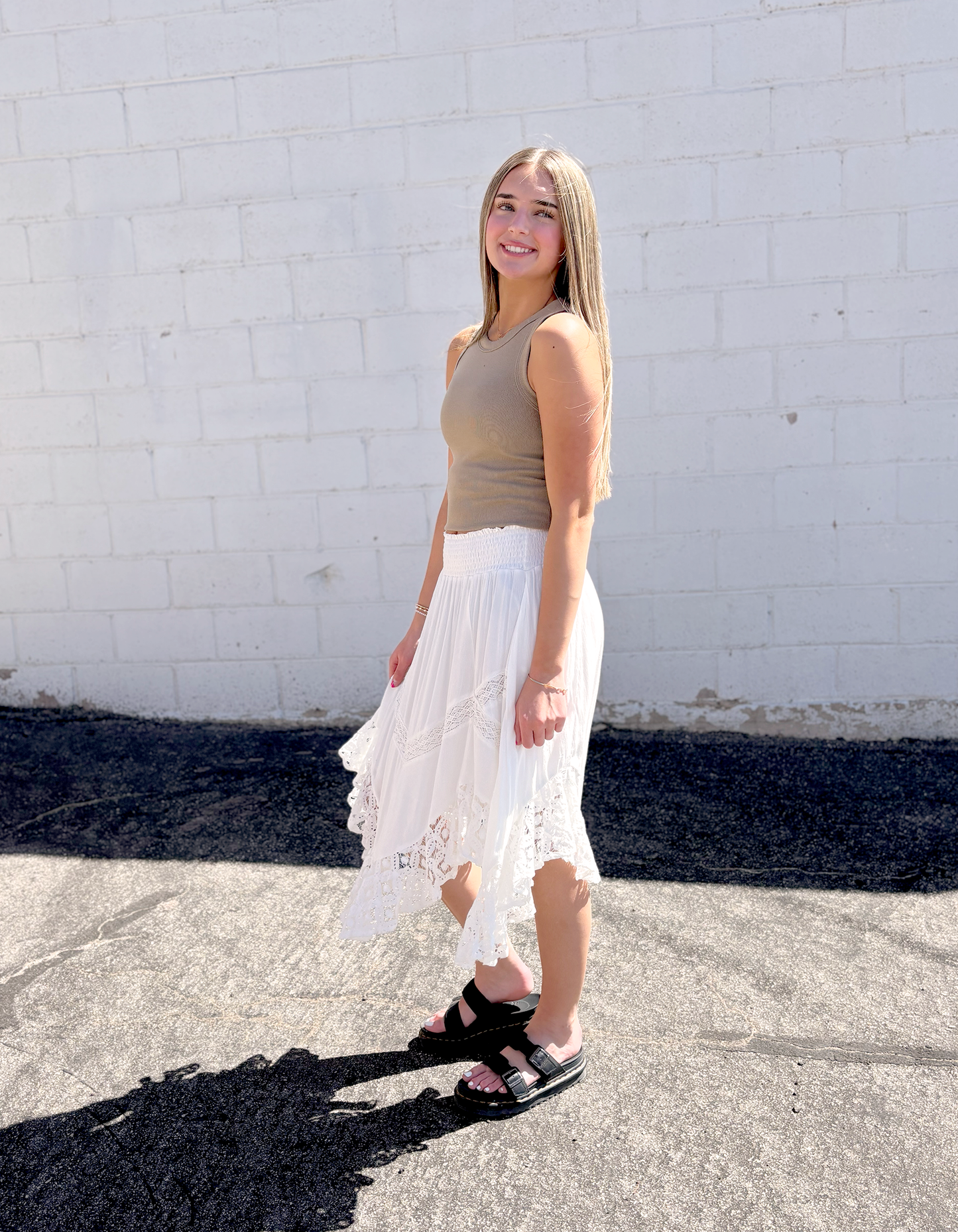 White lace skirt with stretchy waistband